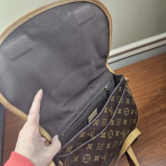 Authentic Louis Vuitton Menilmontant Messenger Cros Bag PM Brown Monogram Canvas - Picture 10 of 13